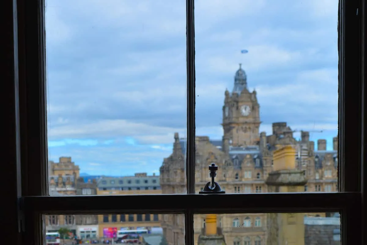 Turret Room at The Place Hotel, Edinburgh, photo 3